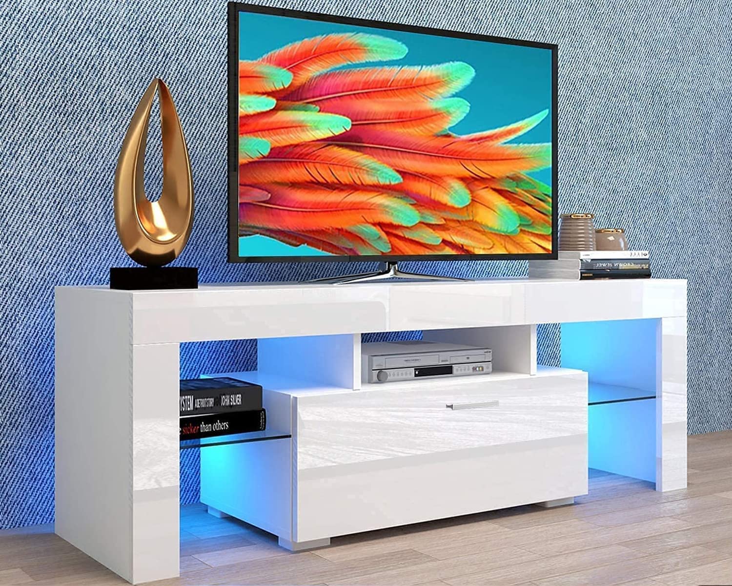 Stylish Accent TV Stand for 55-Inch TVs: Contemporary Storage Solutions