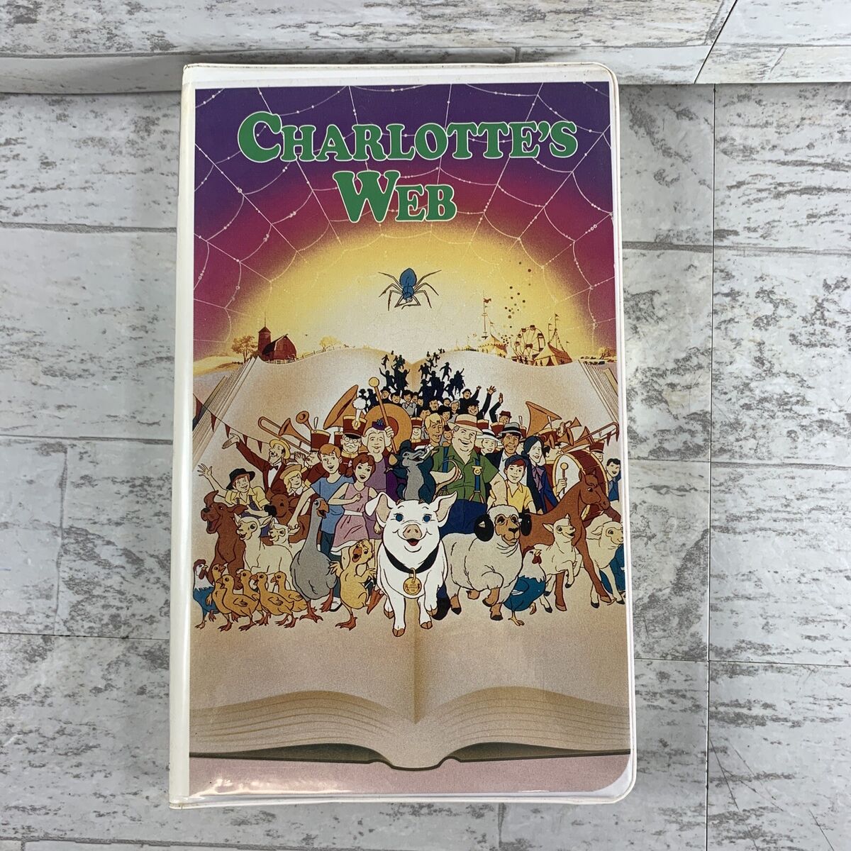 Read Charlottes Ring Comic: Full Story and Characters